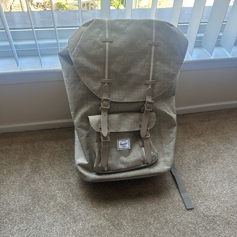 Herschel Supply Co - Tan/Khaki colored retreat backpack
